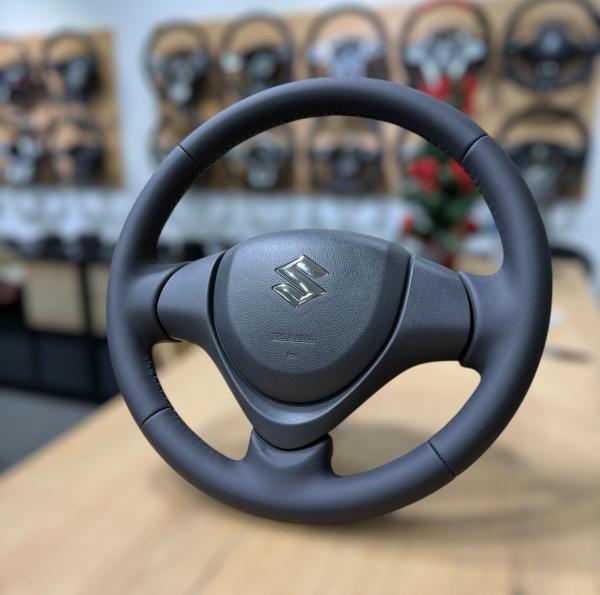 Suzuki Jimny Lenkrad neu beziehen